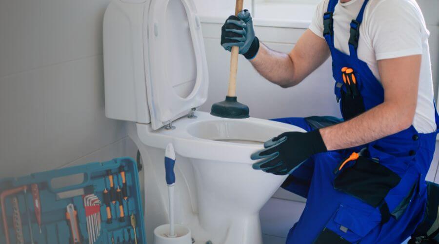 Professional septic pumping service in Keyesport, IL